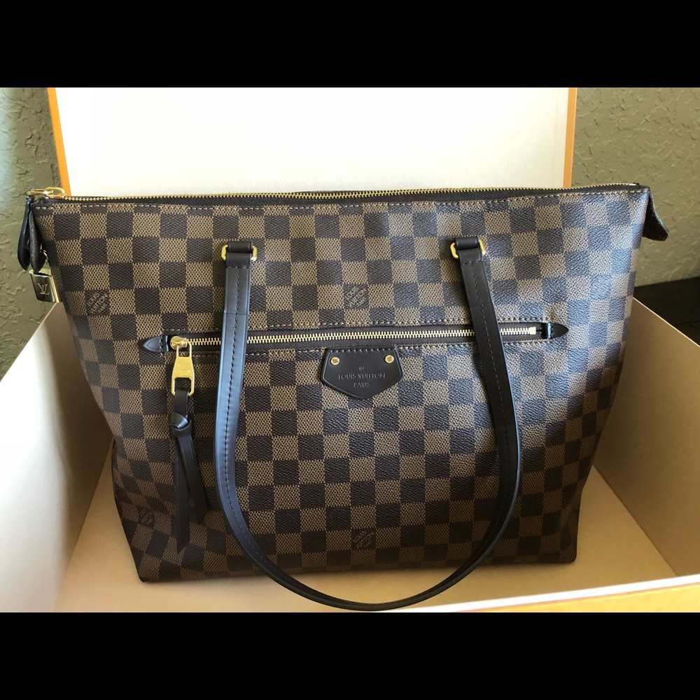 Louis Vuitton Iena MM tote and wallet